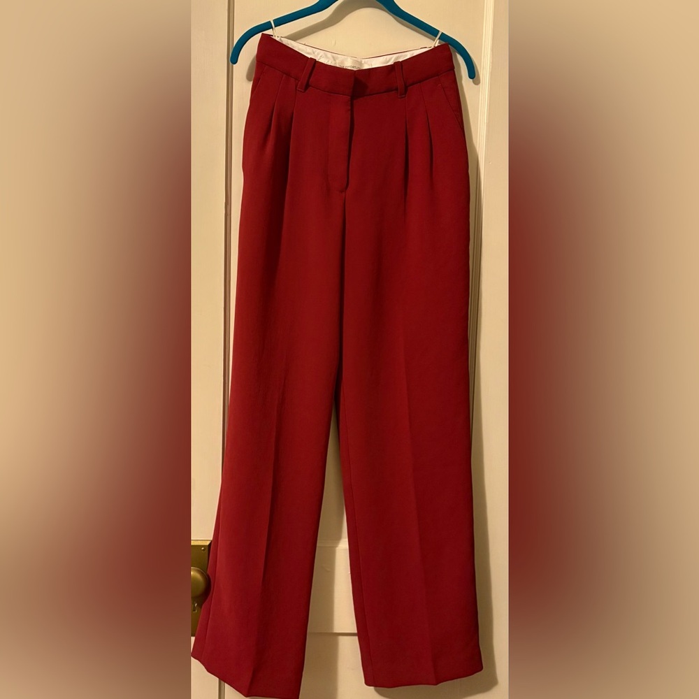 Aritzia Wilfred Burgundy Red Wide Leg Effortless Pant High-Waisted Elegant Work